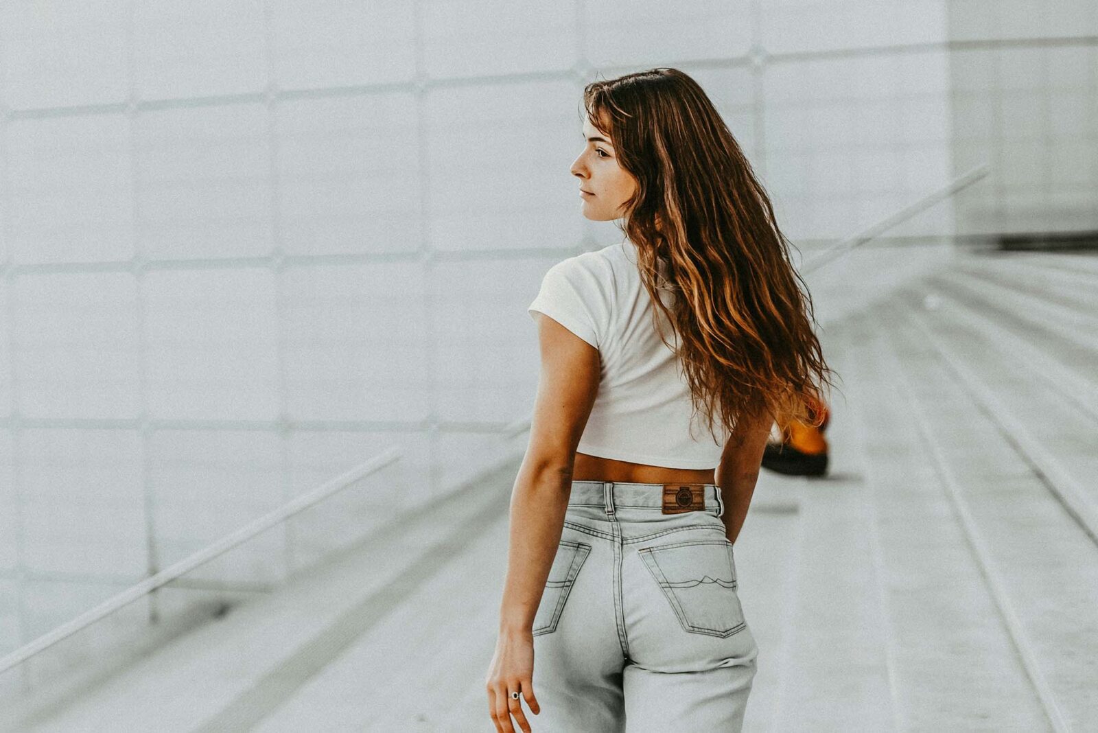 Asymmetric jeans waist band